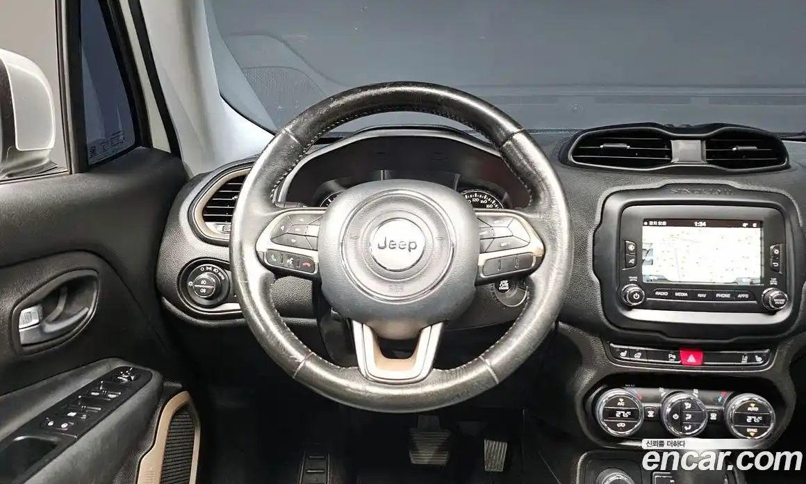 Jeep Renegade 2016 2.0 гидро в Москве № 232695, фото 13