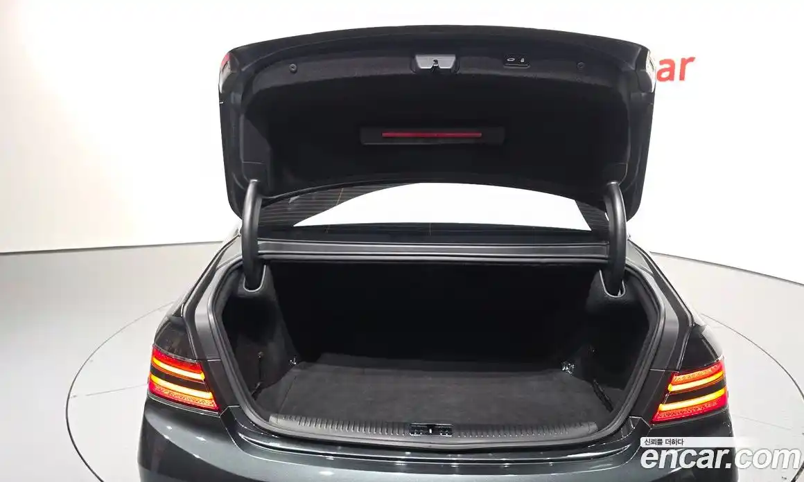 Genesis G90 2021 3.8 гидро, фото 27