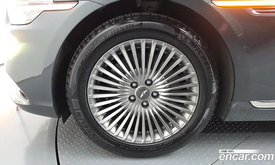 Genesis G90 2021 3.8 гидро, фото 5