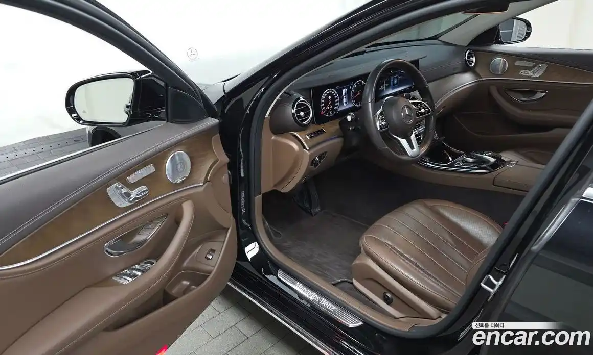 Mercedes-Benz E-Class 2019 2.0 гидро в Москве, фото 13