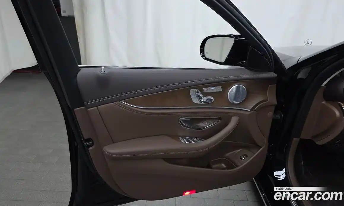 Mercedes-Benz E-Class 2019 2.0 гидро в Москве, фото 14