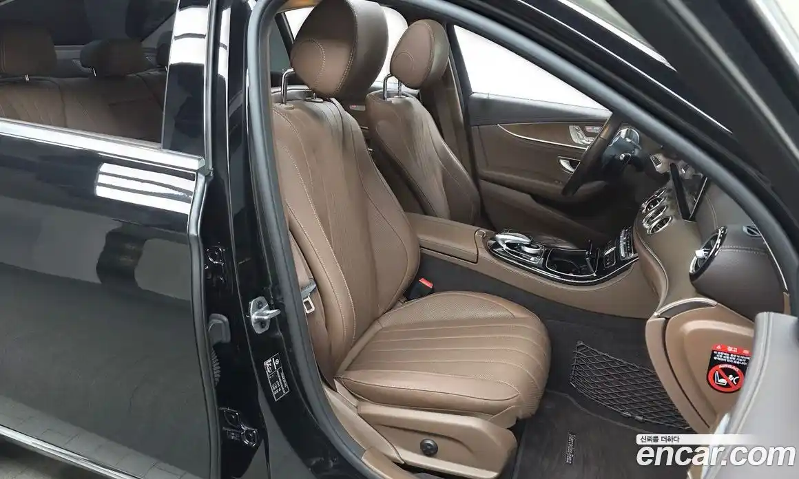 Mercedes-Benz E-Class 2019 2.0 гидро в Москве, фото 18