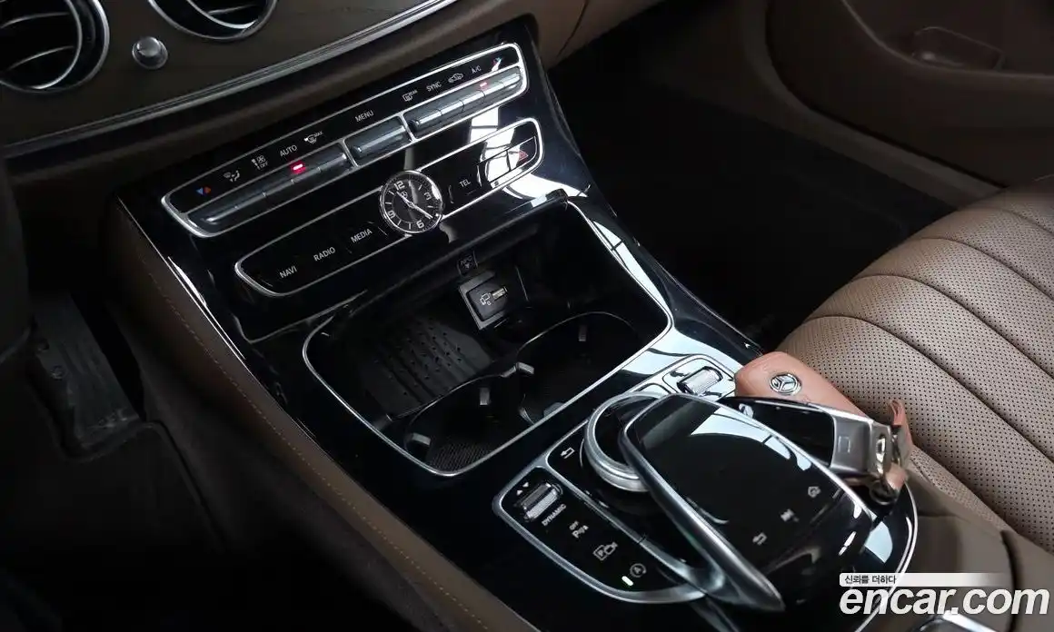 Mercedes-Benz E-Class 2019 2.0 гидро в Москве, фото 23
