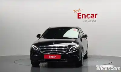 Mercedes-Benz E-Class 2019 2.0 гидро в Москве, миниатюра 3