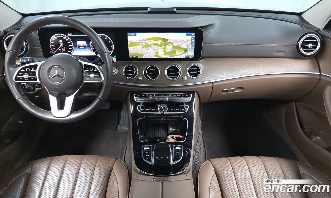 Mercedes-Benz E-Class 2019 2.0 гидро в Москве, фото 10