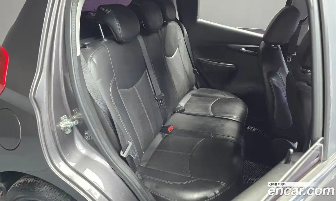 Chevrolet Spark 2016 1.0 гидро в Москве, фото 16