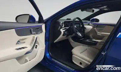 Mercedes-Benz A-Class 2024 2.0 гидро в Москве № 1347687, миниатюра 12