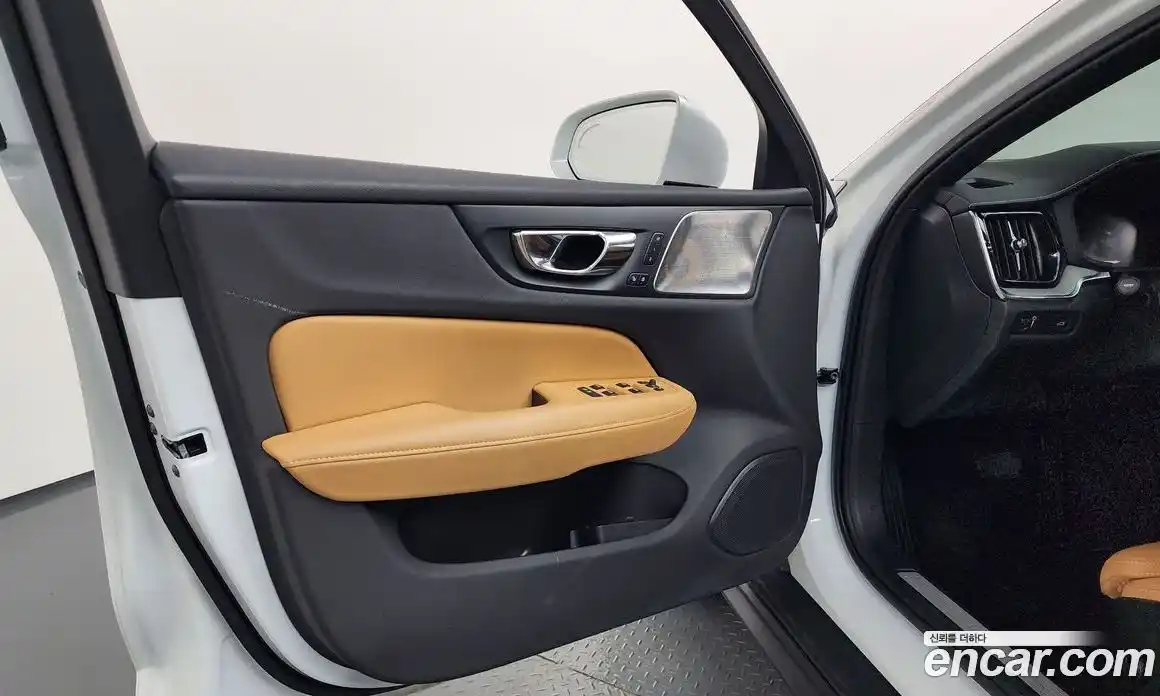 Volvo V60 2020 2.0 гидро в Москве № 1348837, фото 14