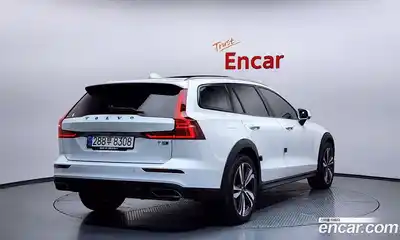 Volvo V60 2020 2.0 гидро в Москве № 1348837, миниатюра 2