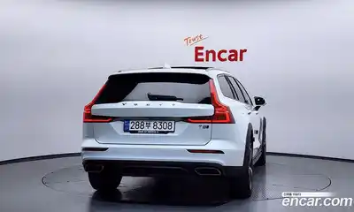 Volvo V60 2020 2.0 гидро в Москве № 1348837, миниатюра 4