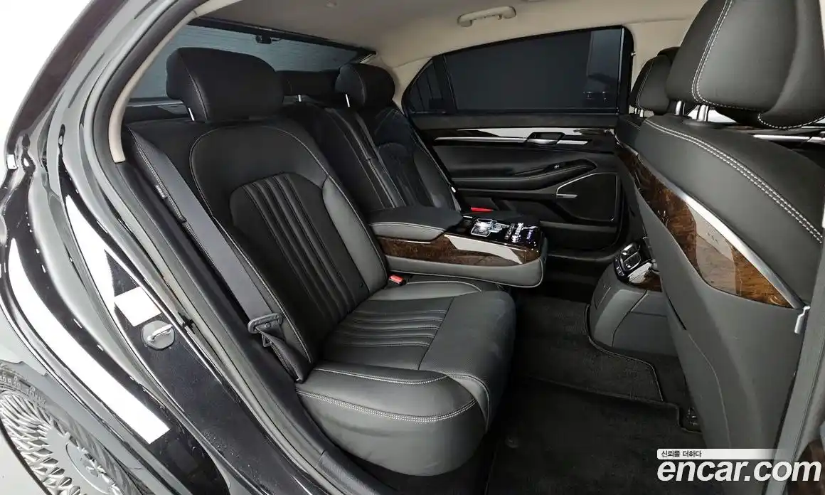 Genesis G90 2021 3.8 гидро в Москве, фото 16
