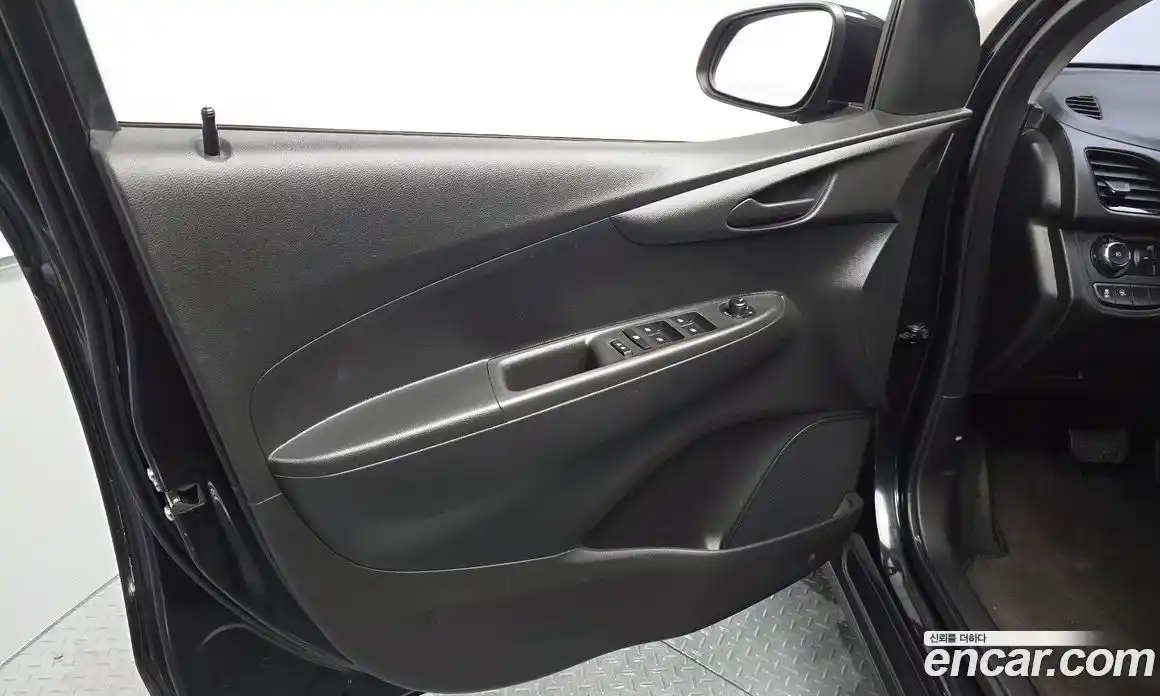 Chevrolet Spark 2015 1.0 гидро в Москве № 1401003, фото 14