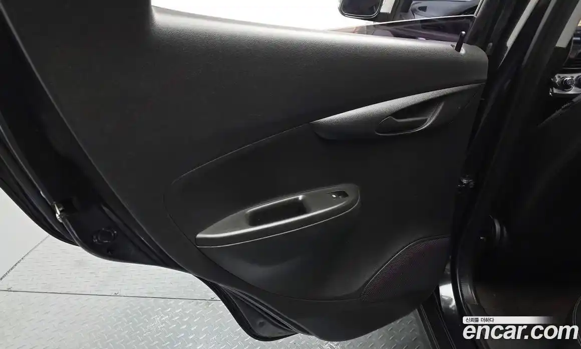 Chevrolet Spark 2015 1.0 гидро в Москве № 1401003, фото 15