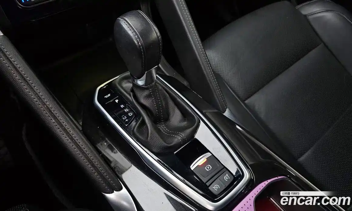 Renault QM6 2017 2.0 гидро в Москве № 1402577, фото 12