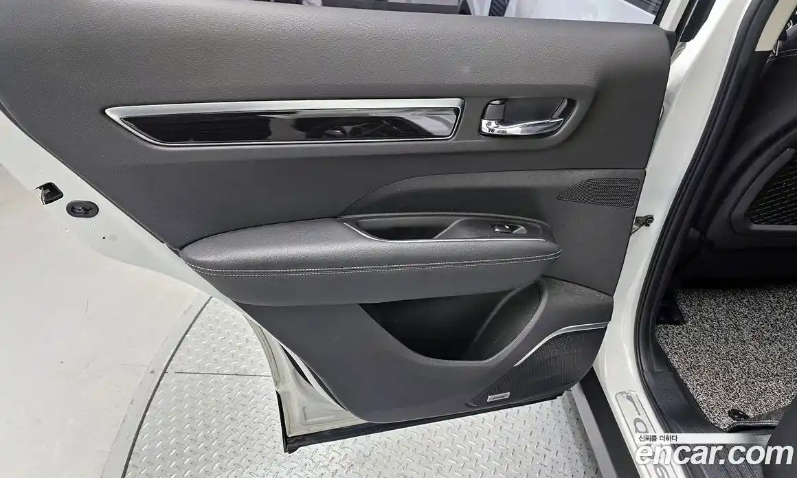 Renault QM6 2017 2.0 гидро в Москве № 1402577, фото 15