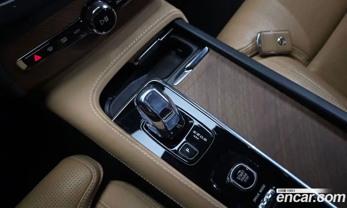 Volvo XC90 2018 2.0 гидро в Москве № 1404689, фото 12