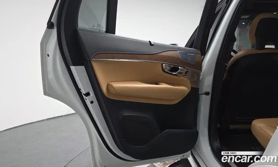 Volvo XC90 2018 2.0 гидро в Москве № 1404689, фото 15