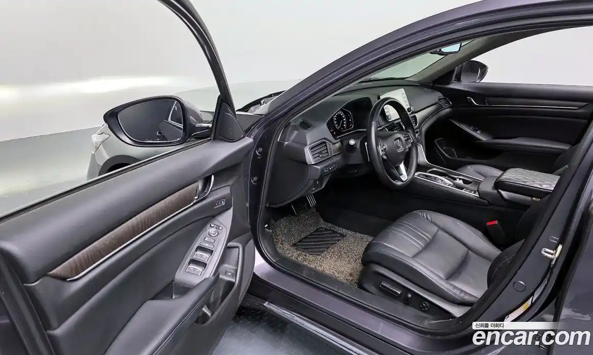 Honda Accord 2018 2.0 гидро в Москве № 1406056, фото 13