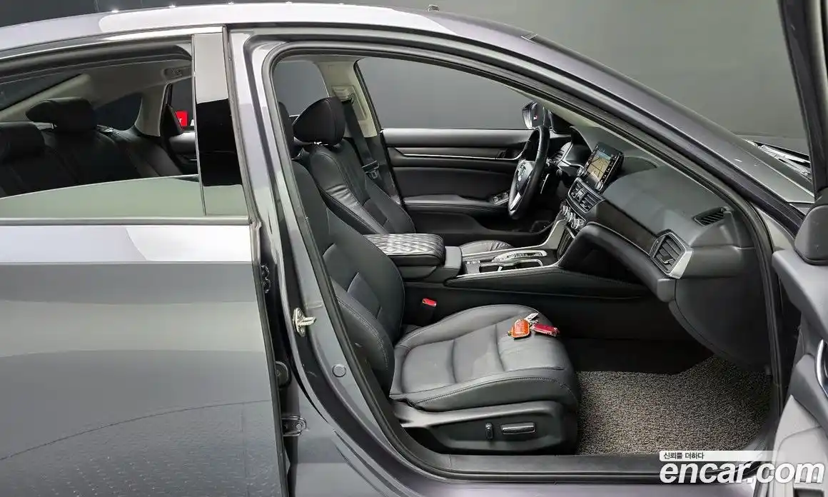 Honda Accord 2018 2.0 гидро в Москве № 1406056, фото 17