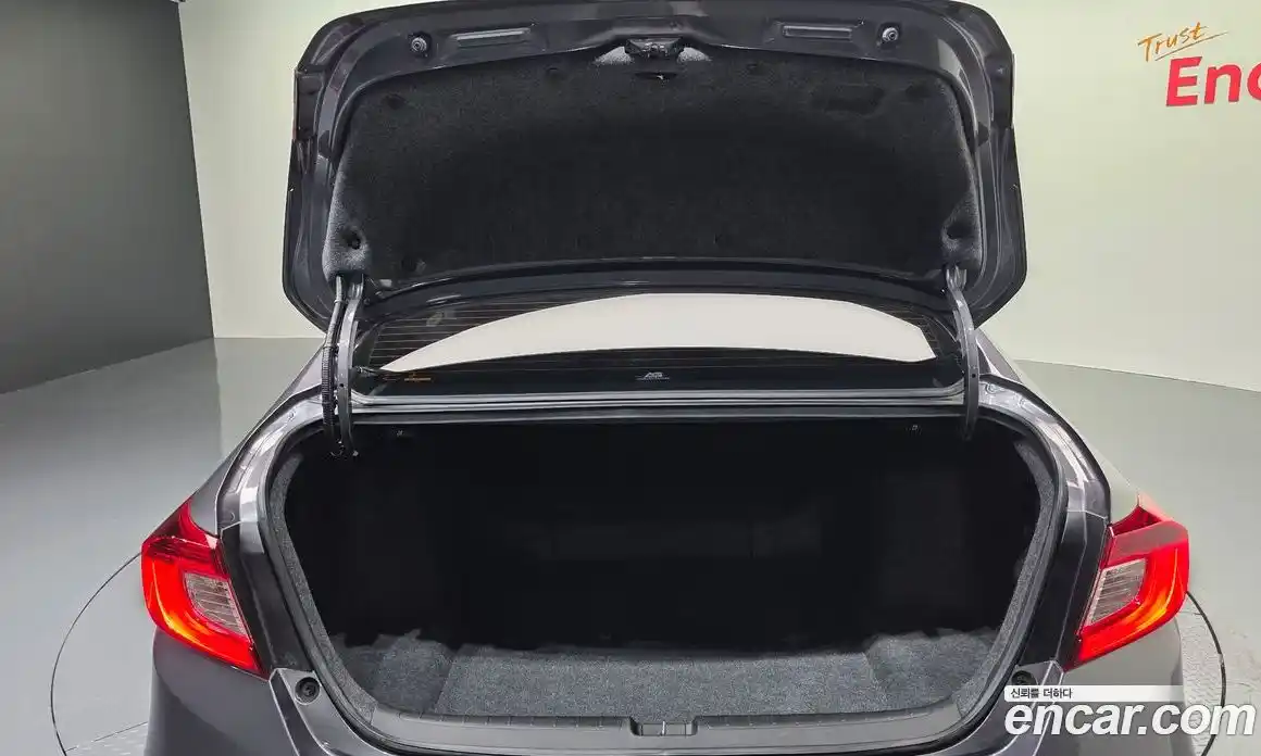 Honda Accord 2018 2.0 гидро в Москве № 1406056, фото 26