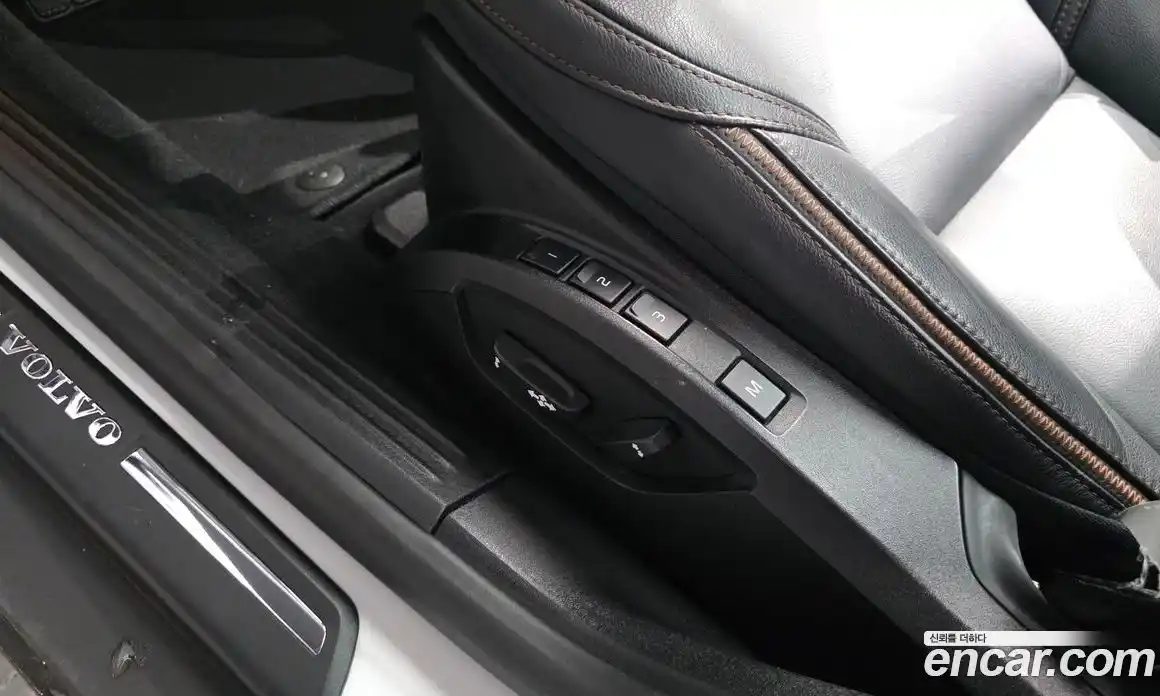 Volvo V40 2019 2.0 гидро в Москве № 1422900, фото 31