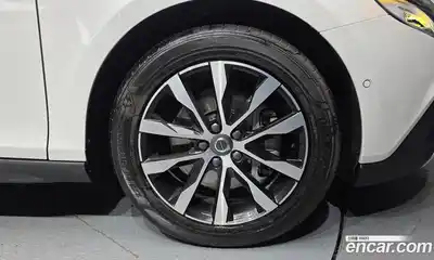 Volvo V40 2019 2.0 гидро в Москве № 1422900, миниатюра 7