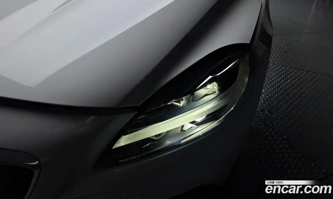 Volvo V40 2019 2.0 гидро в Москве № 1422900, фото 8