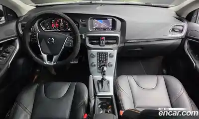 Volvo V40 2019 2.0 гидро в Москве № 1422900, миниатюра 10