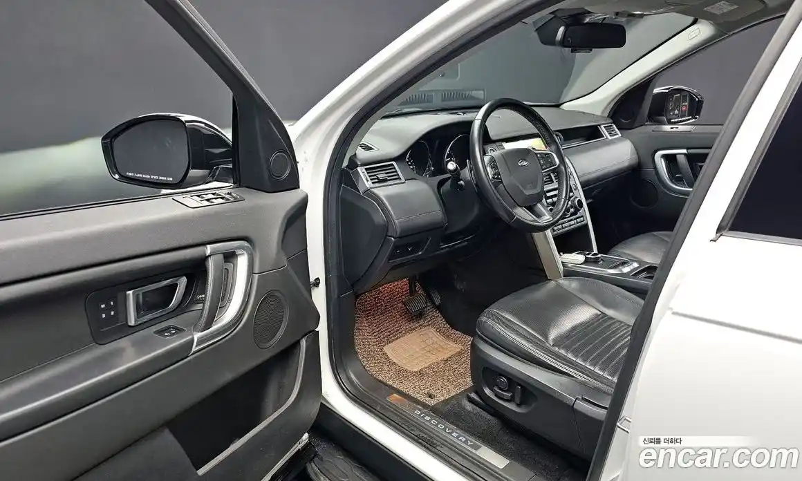 Land Rover Discovery Sport 2017 2.0 гидро в Москве № 1423300, фото 13