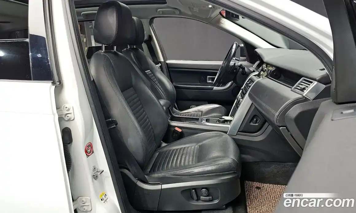 Land Rover Discovery Sport 2017 2.0 гидро в Москве № 1423300, фото 16