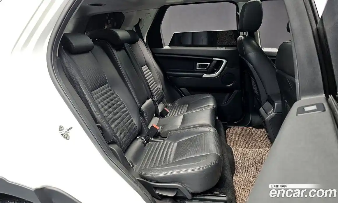 Land Rover Discovery Sport 2017 2.0 гидро в Москве № 1423300, фото 17