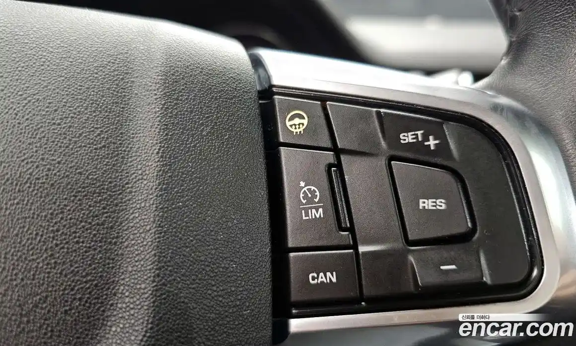 Land Rover Discovery Sport 2017 2.0 гидро в Москве № 1423300, фото 23