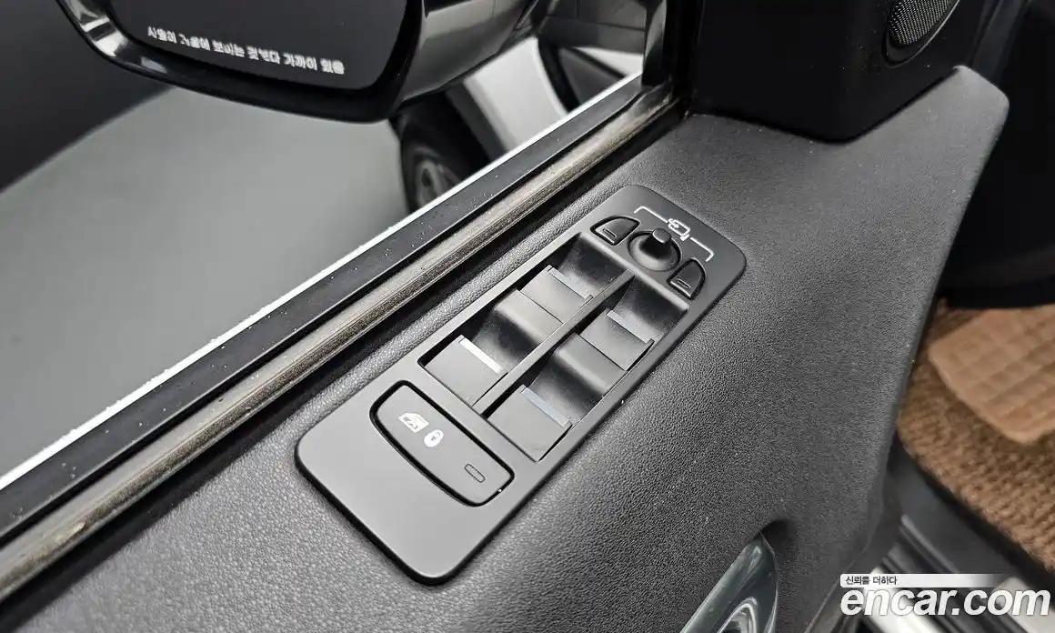 Land Rover Discovery Sport 2017 2.0 гидро в Москве № 1423300, фото 30