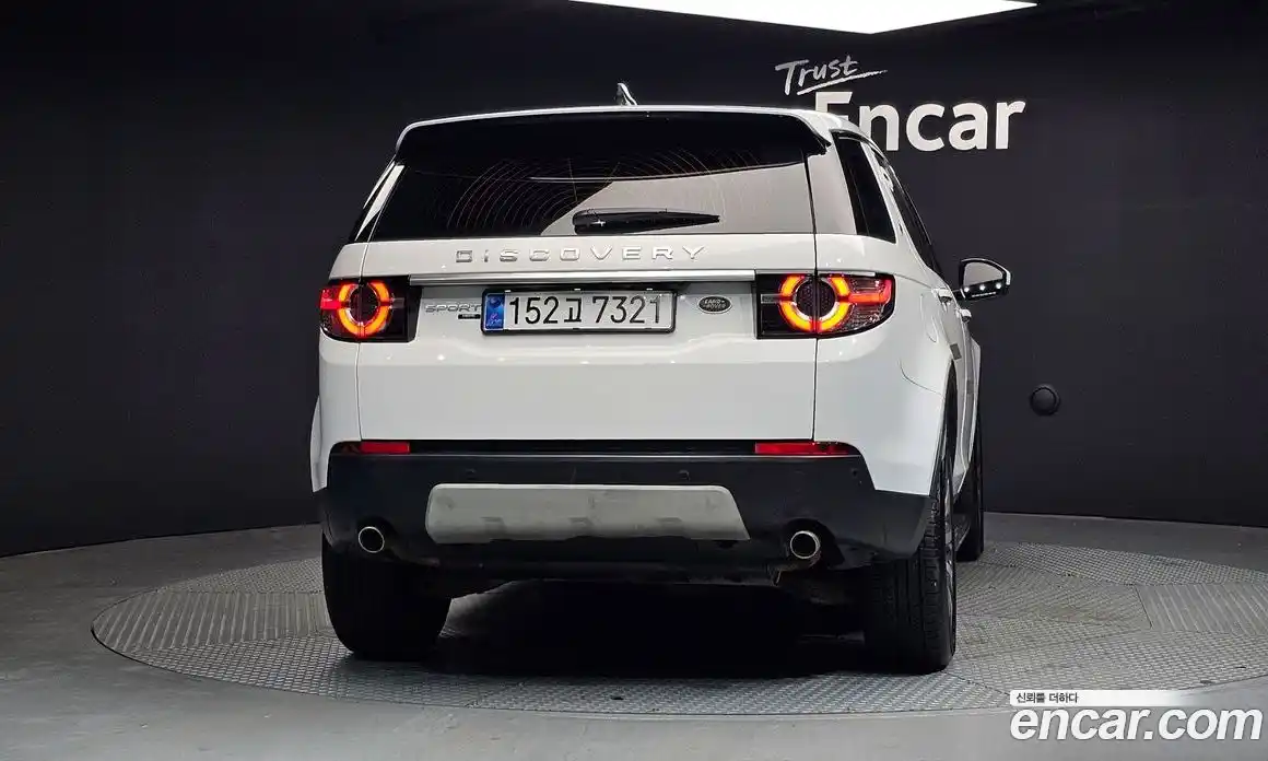 Land Rover Discovery Sport 2017 2.0 гидро в Москве № 1423300, фото 4