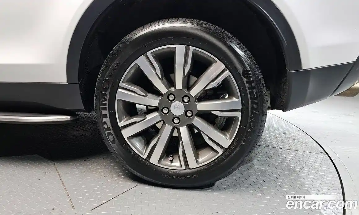 Land Rover Discovery Sport 2017 2.0 гидро в Москве № 1423300, фото 7