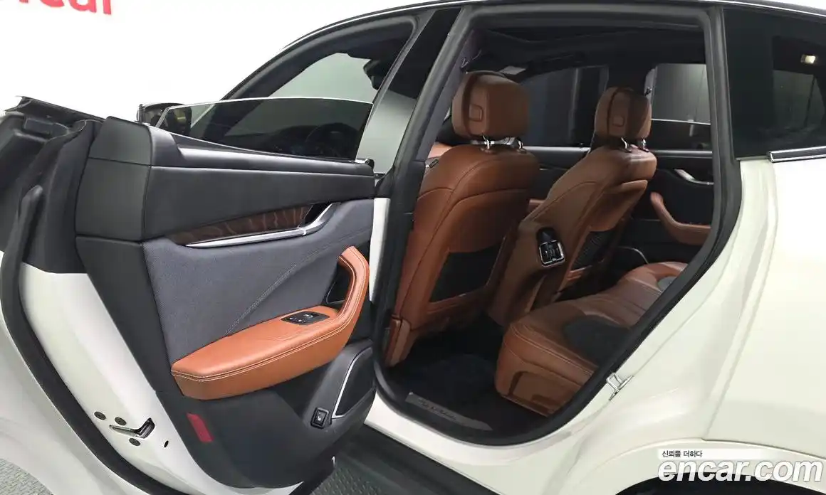 Maserati Levante 2020 3.0 гидро, фото 16