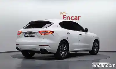Maserati Levante 2020 3.0 гидро, миниатюра 2