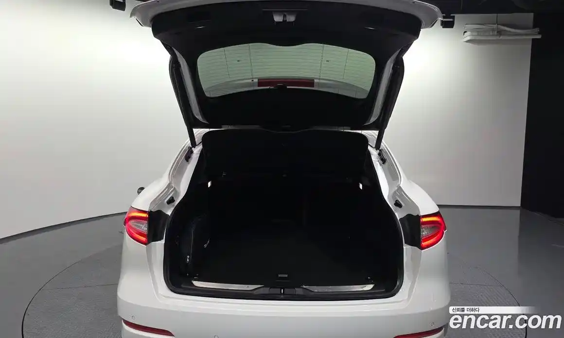 Maserati Levante 2020 3.0 гидро, фото 26