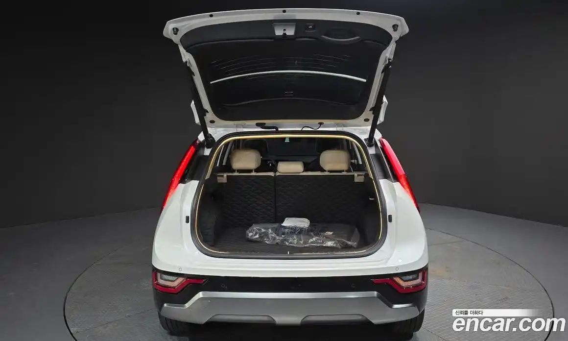 Kia Niro 2022 1.6 гидро в Москве № 1538674, фото 24