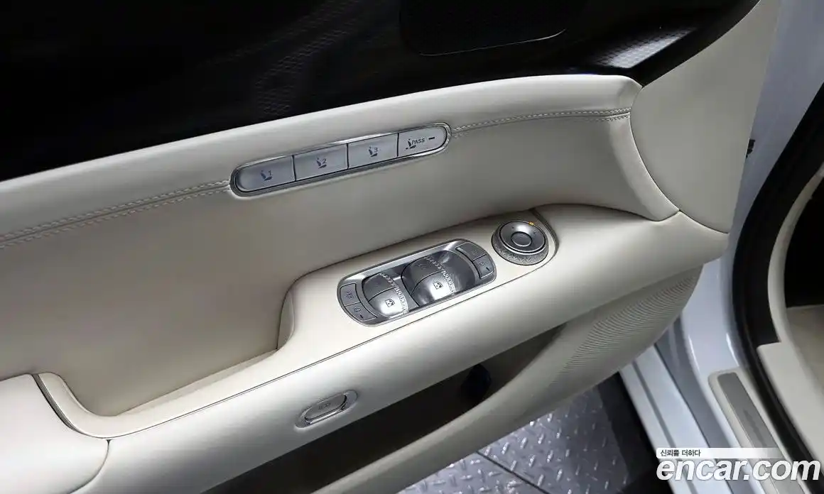 Genesis G90 2022 3.5 гидро в Москве, фото 30