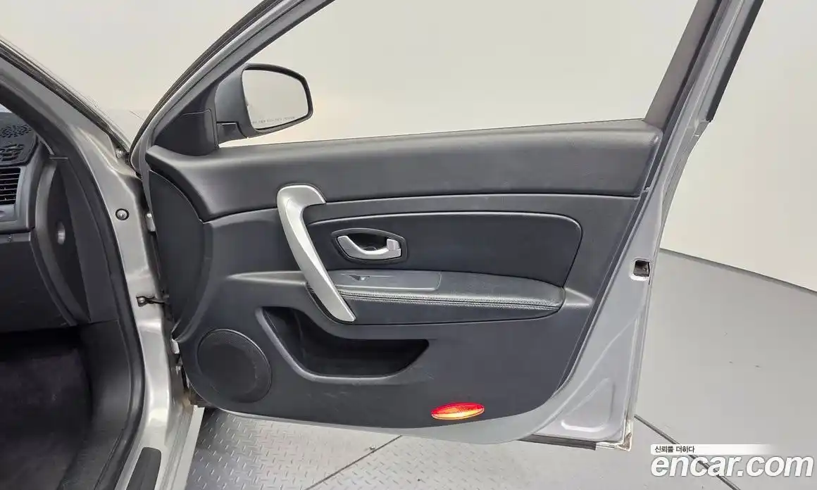 Renault SM5 2015 1.5 гидро в Москве № 1543421, фото 14