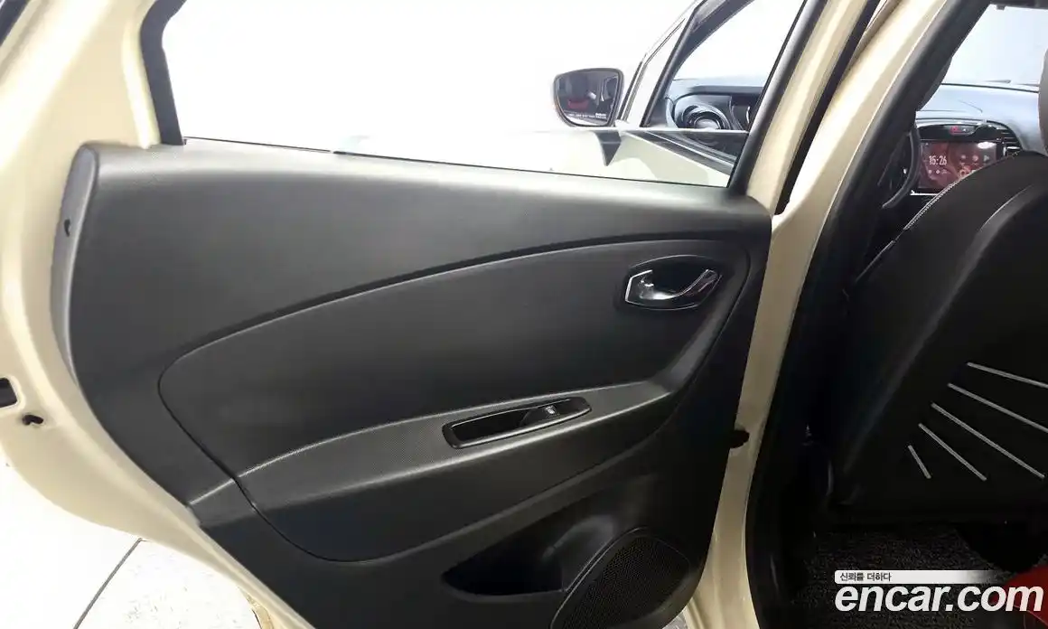Renault QM3 2015 1.5 гидро в Москве № 1543439, фото 15