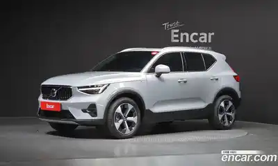 Volvo XC40, 2024