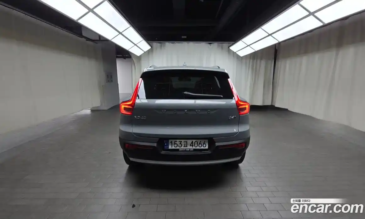 Volvo XC40 2024 2.0 гидро в Москве № 1546762, фото 27