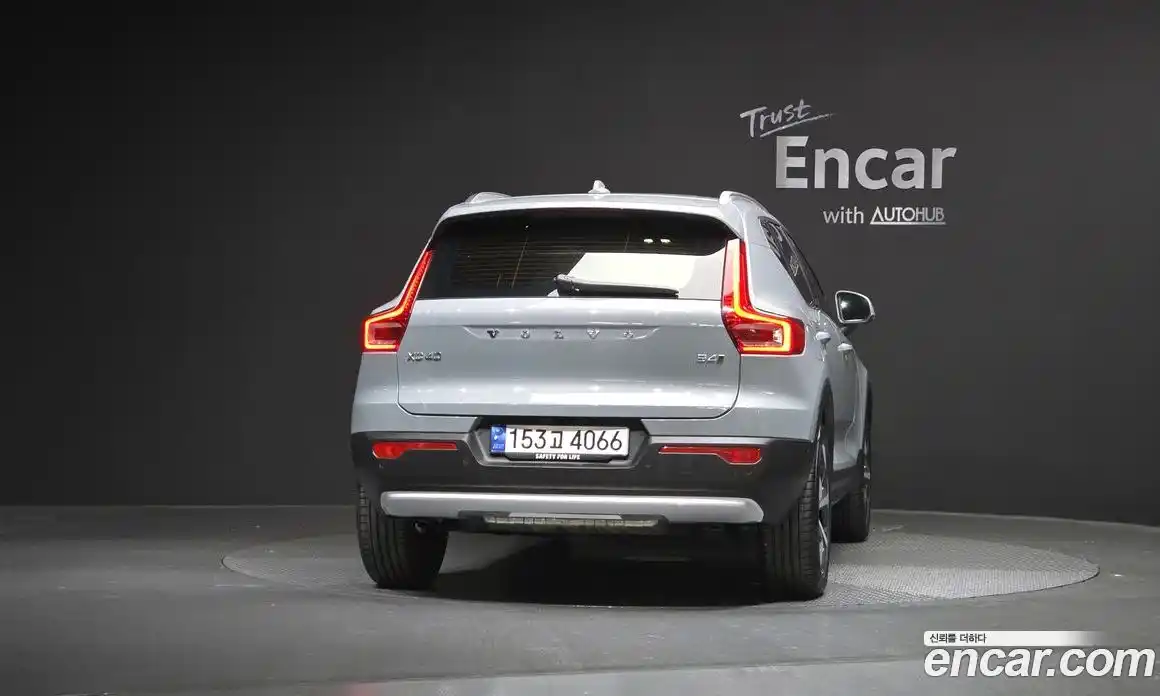 Volvo XC40 2024 2.0 гидро в Москве № 1546762, фото 4