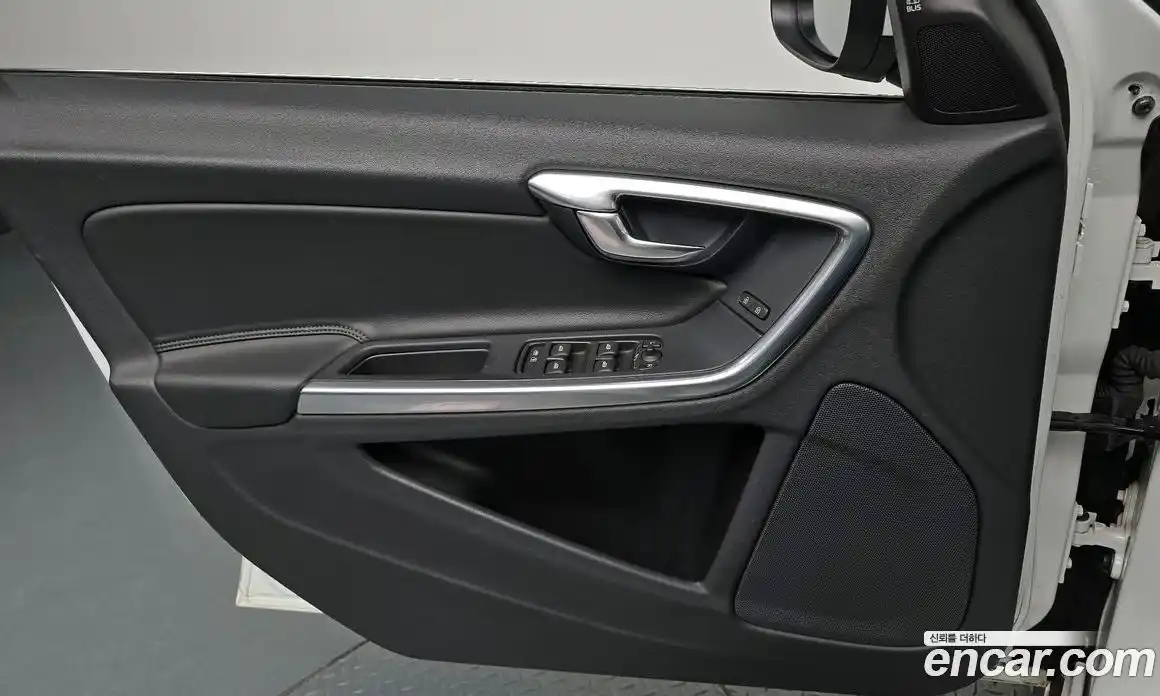 Volvo S60 2014 1.6 гидро в Москве № 1546968, фото 13