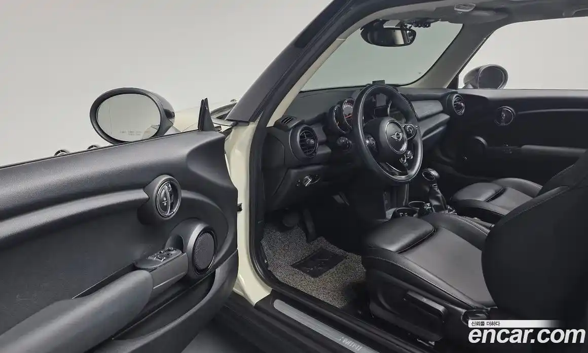 Mini Cooper 2018 1.5 гидро в Москве № 1548178, фото 12