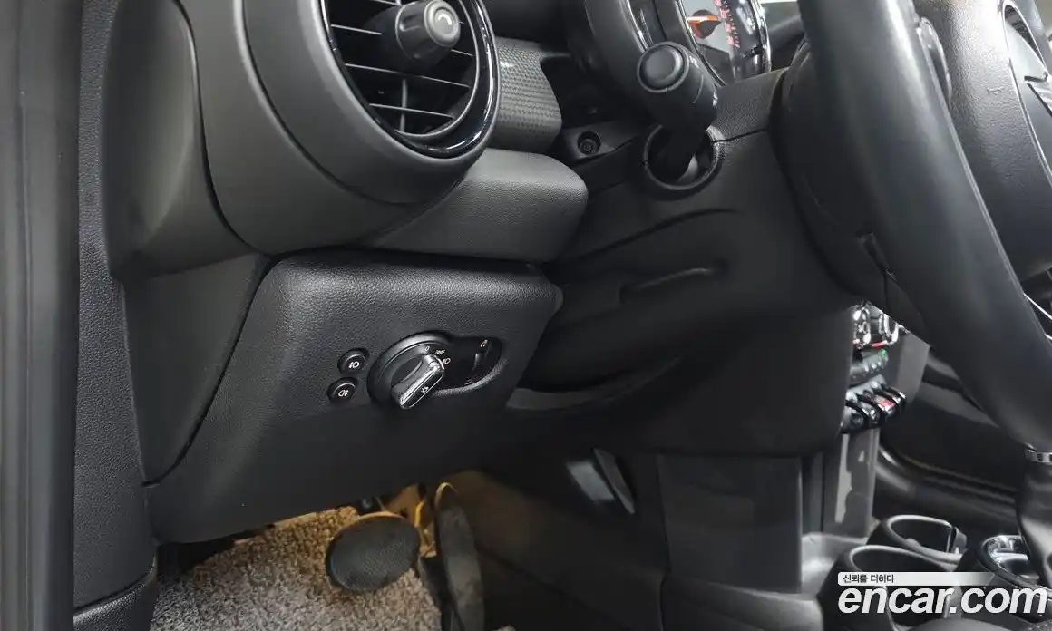 Mini Cooper 2018 1.5 гидро в Москве № 1548178, фото 19