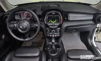 Mini Cooper 2018 1.5 гидро в Москве № 1548178, миниатюра 9