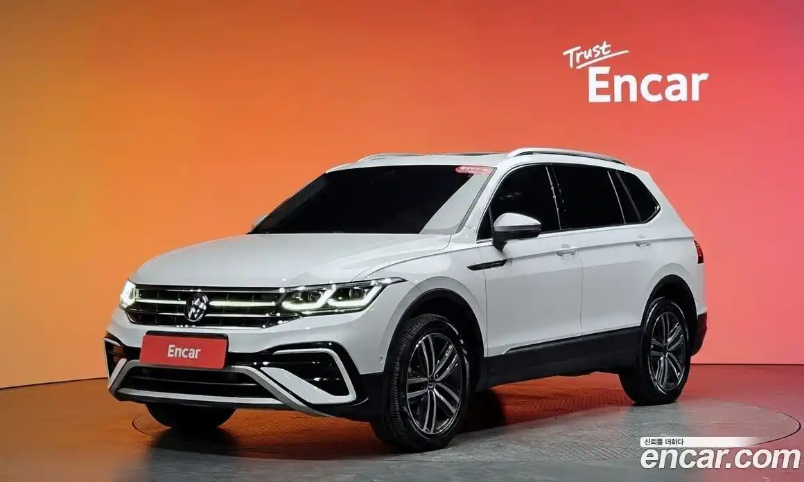 Volkswagen Tiguan 2023 2.0 гидро в Москве № 1549041, фото 34